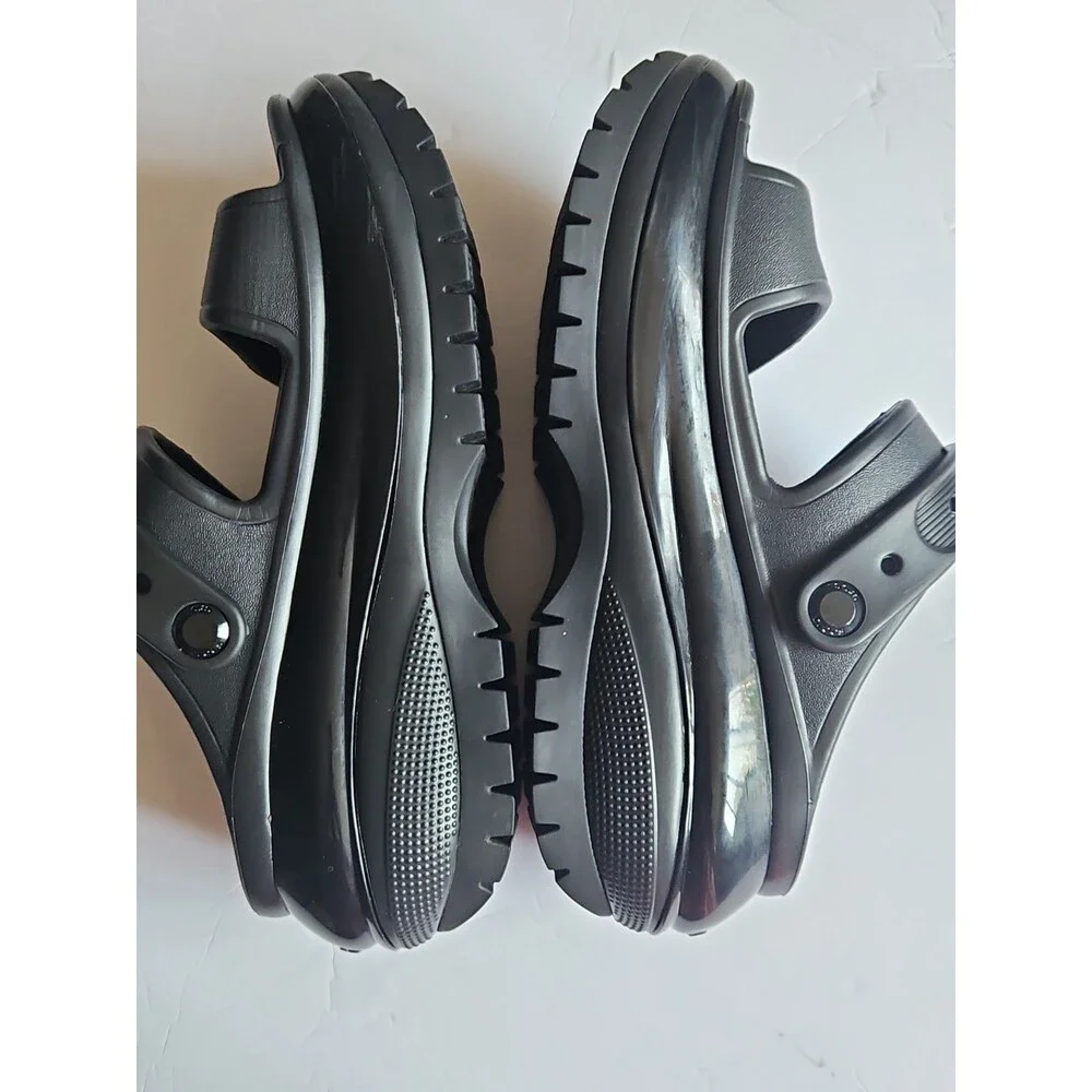 Crocs Classic Mega Crush Black Platform Sandals US 6
